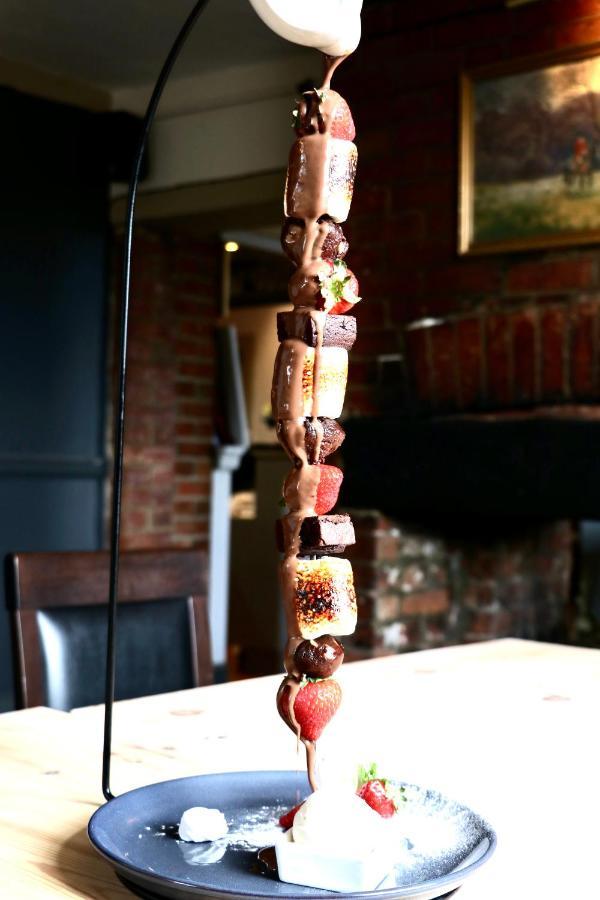 The Boars Head Hotel Sudbury  Екстер'єр фото
