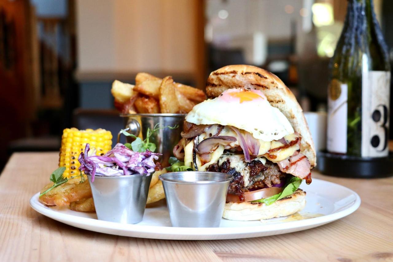 The Boars Head Hotel Sudbury  Екстер'єр фото